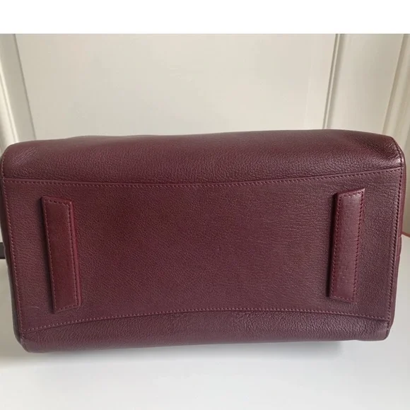 Givenchy Antigona Handbag in Oxblood - Picture 5 of 11